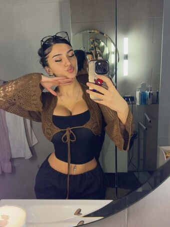 Zara.svg Photo Fuites Nudes OnlyFans 3