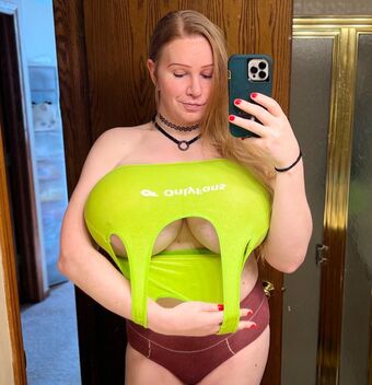 Zeni Zounds Photo Fuites Nudes OnlyFans 10