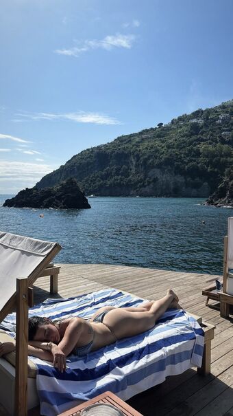 Zoe Kalotheos Photo Fuites Nudes OnlyFans 16